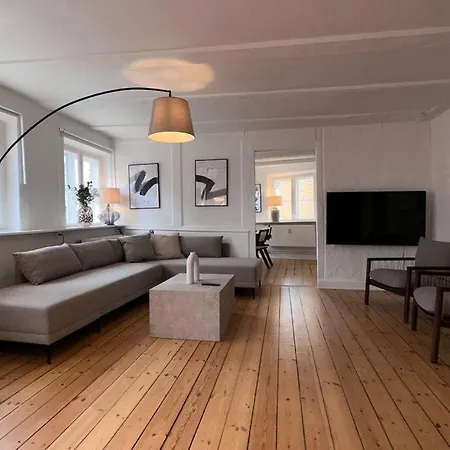 Carolinas - Gammelmont 1 Lägenhet *